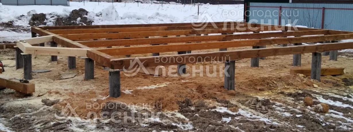 Обвязка фундамента дома из бруса